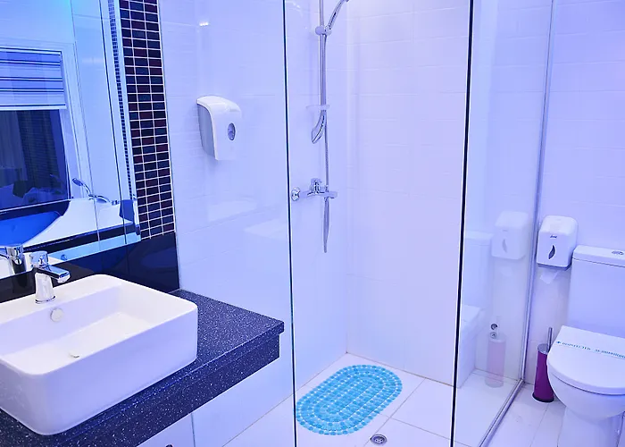 德科卡酒店 3* 斯科普里